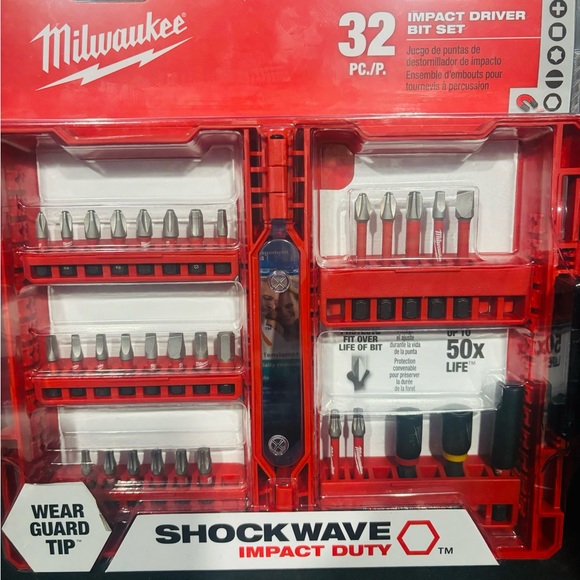 Milwaukee 32pcs impact driver bit set - Picture 3 of 3